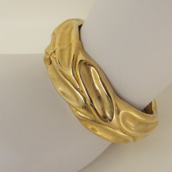 Wide Gold Tone Textured Clamper Bangle Bracelet Designer Quality Heavy - Picture 1 of 7